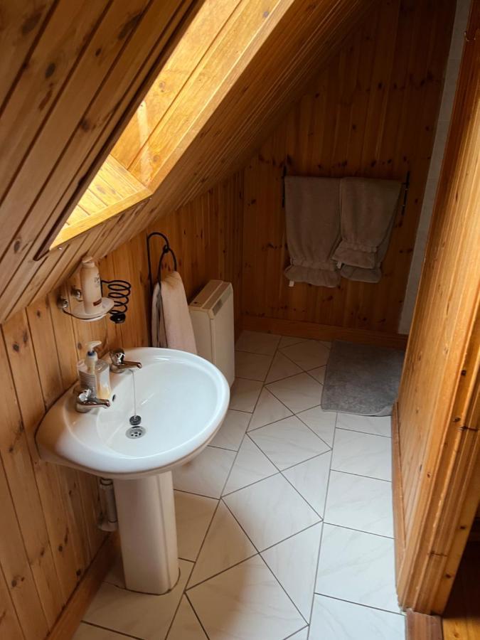 Cosy Lakeside Chalet With Option To Add Private Hot Tub Duneena Exteriér fotografie